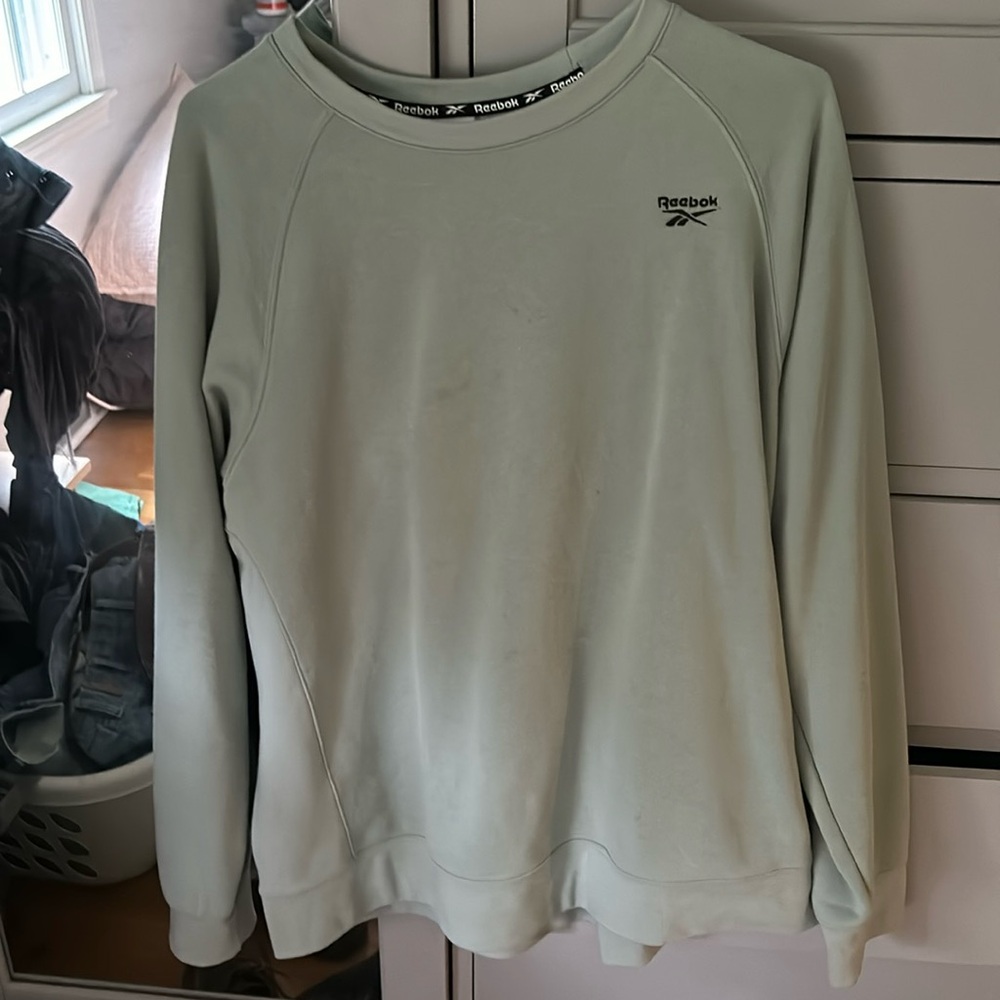 sweatshirt